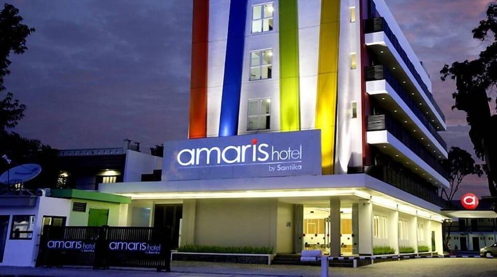 Amaris Hotel Cirebon Exterior photo