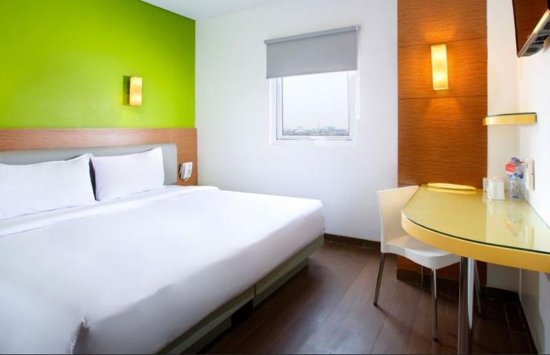 Amaris Hotel Cirebon Exterior photo